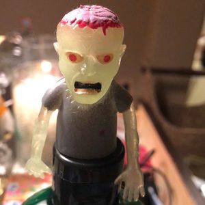 Meet your Posher, Julie